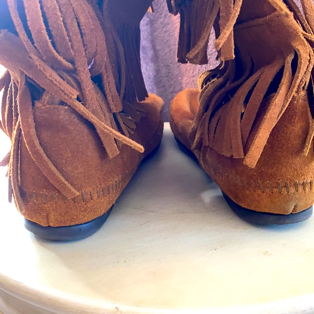 Boots - Picture 3 of 5